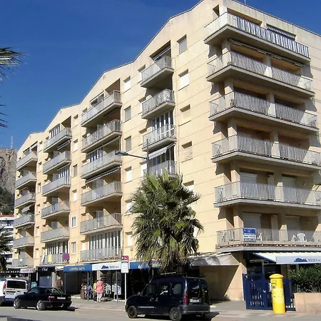 Beachfront In With Pool L'Estartit